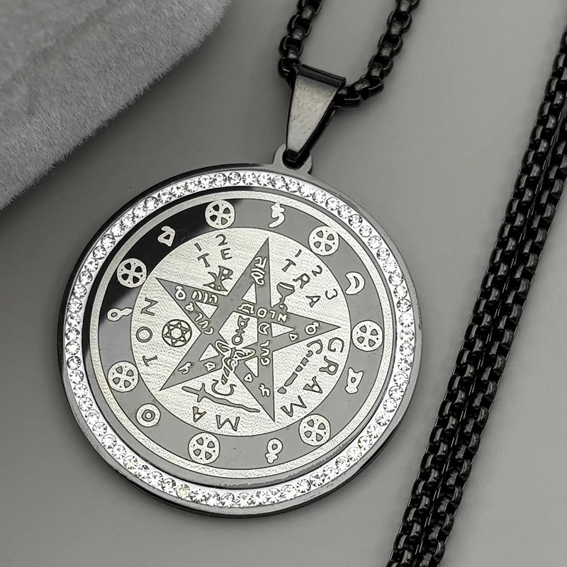 Star Pentagram Chain Necklace — Stainless Steel