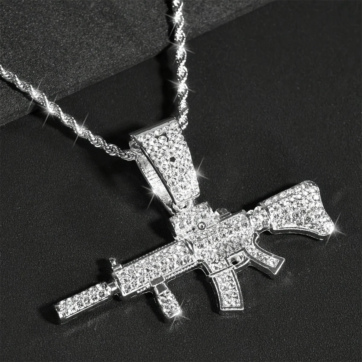 Fashion HipHop Ak47 Submachine Gun Pendant Necklace For Men Crystal Cuban Chain Iced Out Bling Necklace Punk Rock Biker