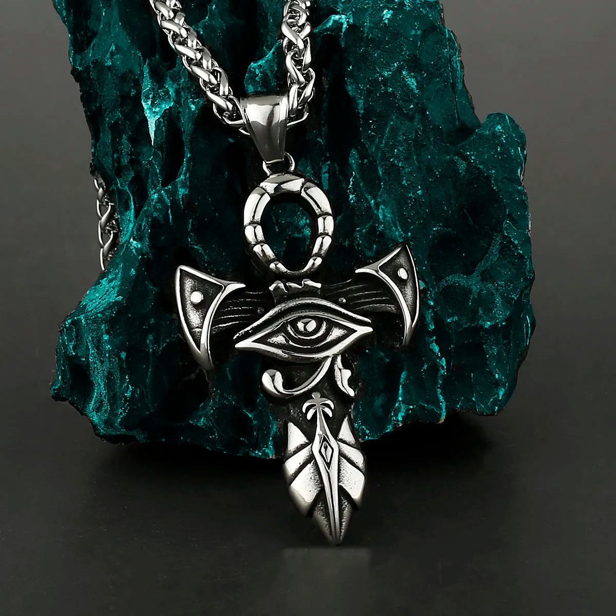 Nordic Viking Retro Cross Sword Eye of Horus Pendant Men's Amulet Titanium Stainless Steel Pendant Necklace Jewelry Wholesale