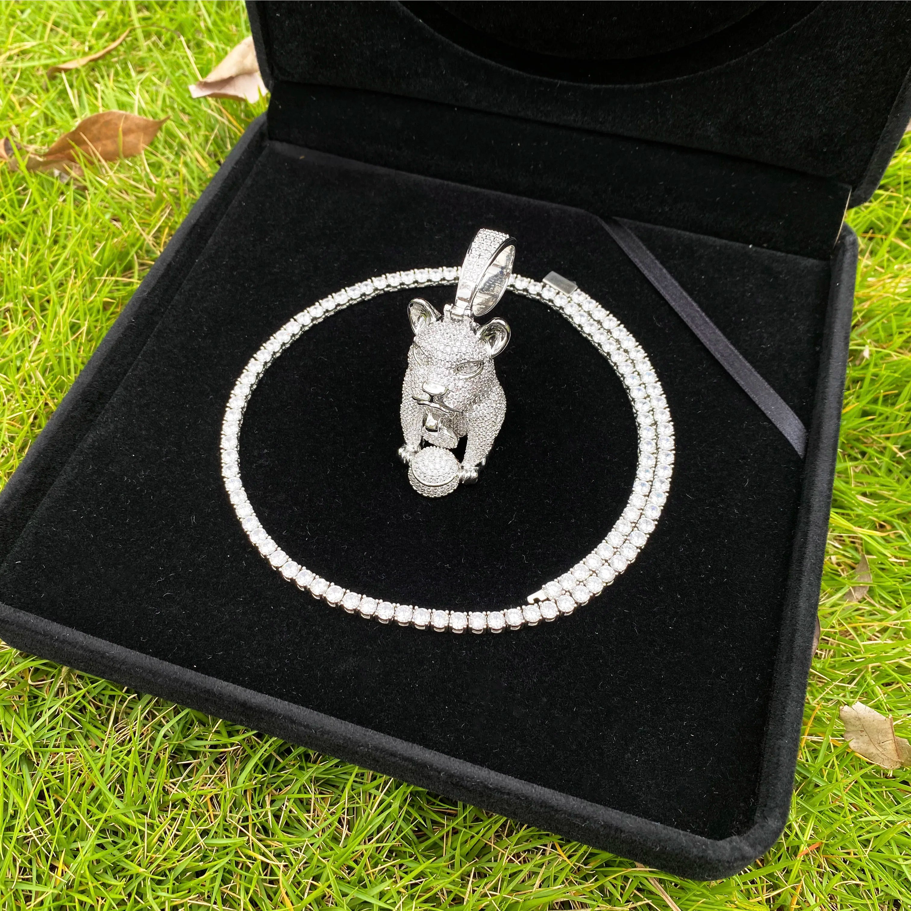 Aokaishen Iced Out Dog Necklace Pendant for Men Micro Pave Charms Cubic Zirconia Real Copper Hip Hop Jewelry