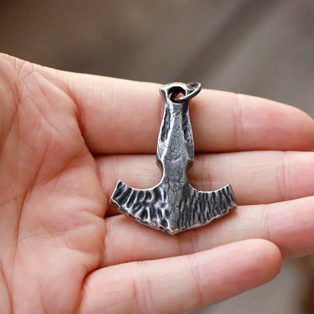 Viking Thor's Hammer Mjolnir Pendant Necklace — Stainless Steel