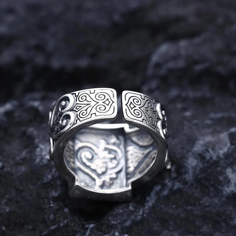 Ace of Spades Poker Ring — Vintage Gothic Playing Card Band