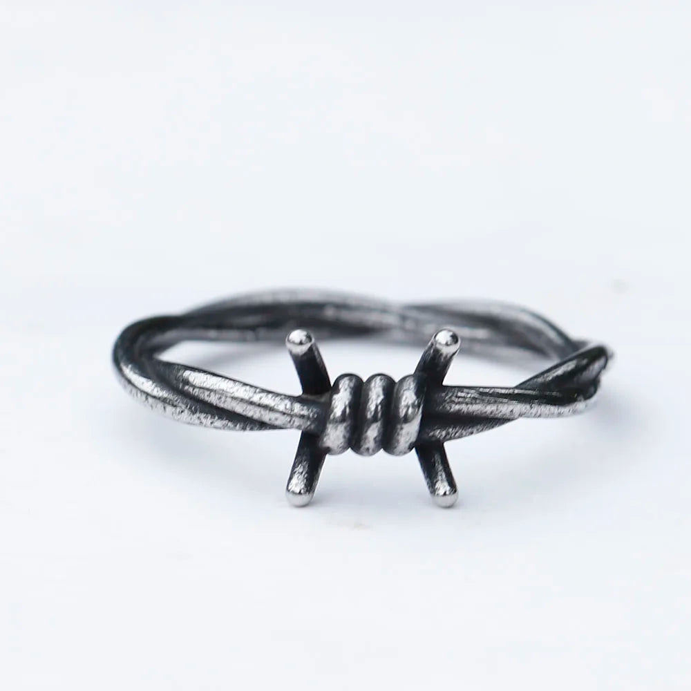 Retro Gothic Band Ring — Stainless Steel