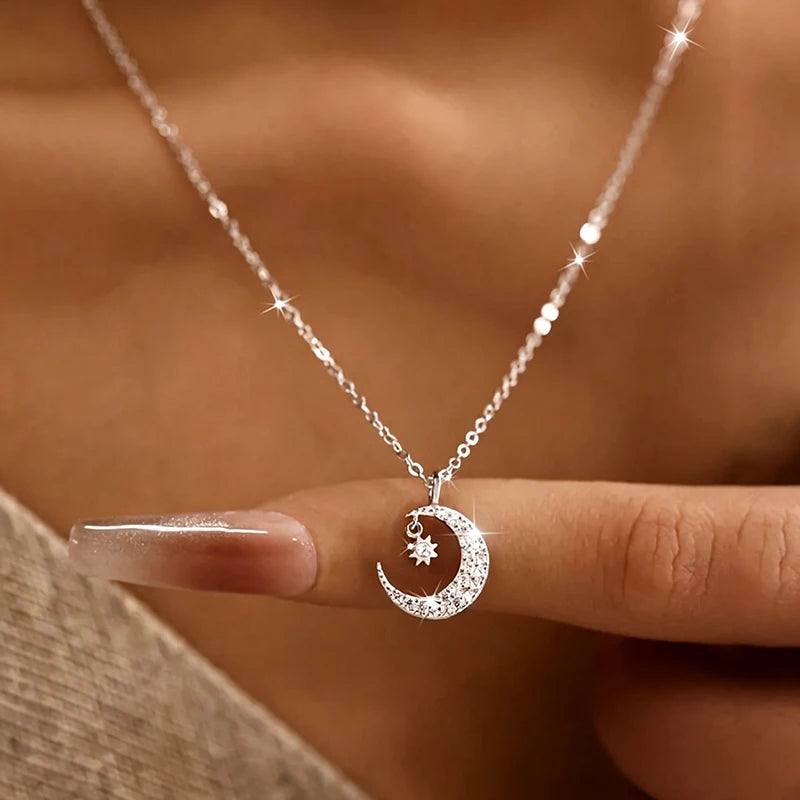 Fresh Star Moon Pendant Necklace for Women Sparkling Elegant Dainty Neck Accessory Charms Gentle Wedding Party Jewelry