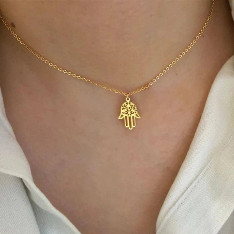Vintage Hamsa Fatima Hand Pendant Natural Stone Evil Eye Necklace for Women Men Unisex Hollow Creative Clavicle Choker Jewelry