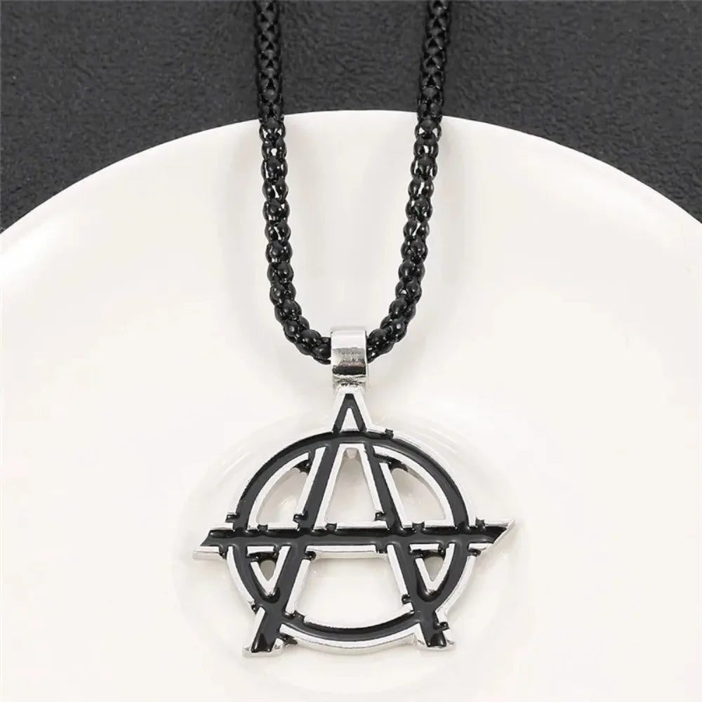 Cool European and American Personalized Men's Pendant Necklace New Fashion Punk Hip-hop Men's Necklace Jewelry