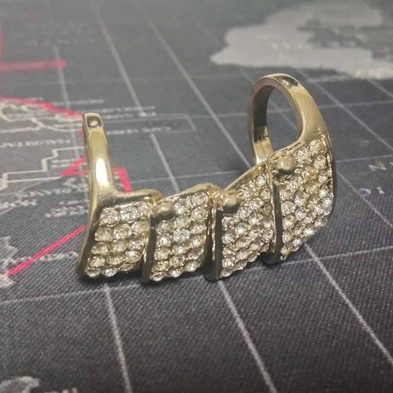 Luxury Alloy Rhinstone 4-segment Armor Finger Ring for Men Women Evening Party Delicate Wedding Anniversary Gift