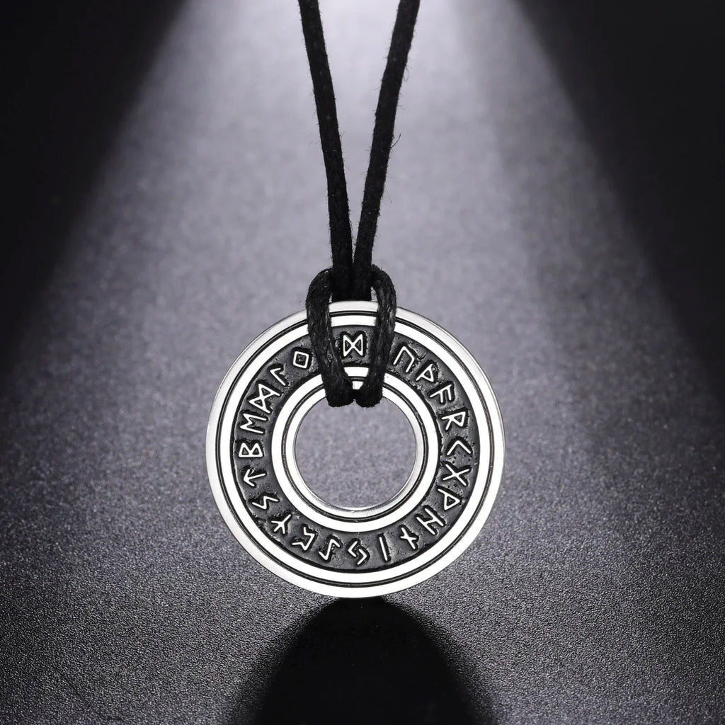 Viking Celtic Trinity Knot Pendant — Stainless Steel
