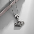 Retro Domineering Nordic Battle Ax Pendant Necklace for Men and Women Punk Pendant Lucky Amulet Jewelry Gift