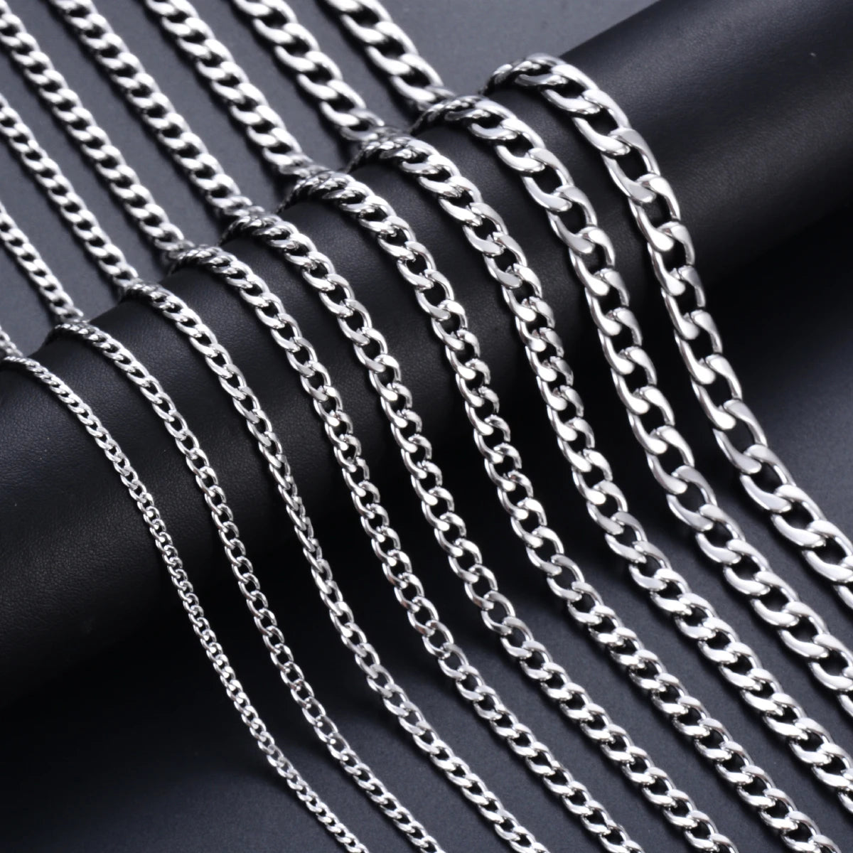 Cuban Curb Chain Choker 7.5mm — Stainless Steel