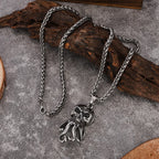 An exaggerated octopus sea monster pendant alloy necklace chain length 60CM fashion stereo can send friends