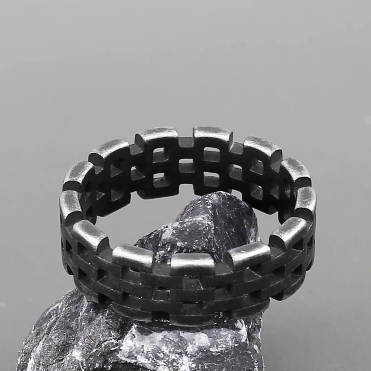 Simple Punk Retro Black Stainless Steel Mens Rings for Women Couple Lover Boy Girlfriend Biker Jewelry Creativity Gift