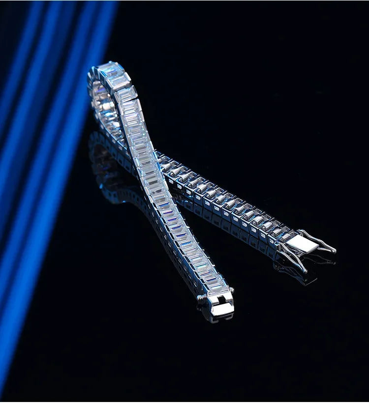 Luxury Solid Platinum PT950 Women's 0.4 karat Moissanite Diamond Emerald Bracelet Simple and Generous