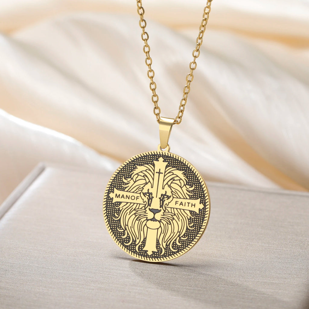Cazador Vintage Man of Faith Lion Cross Pendant Necklace for Women Men Stainless Steel Box Chain Christian Faith Jewelry Gifts
