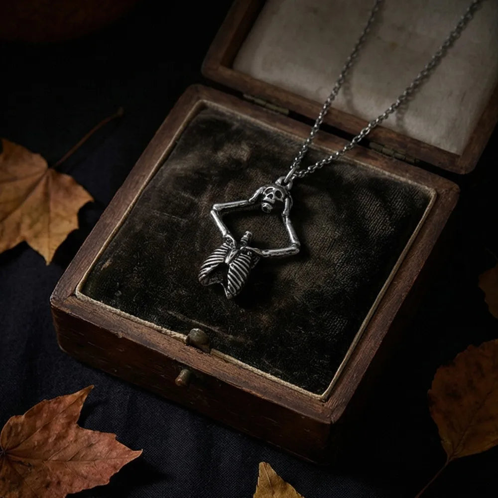 Skull Pendant Necklace — Silver Gothic