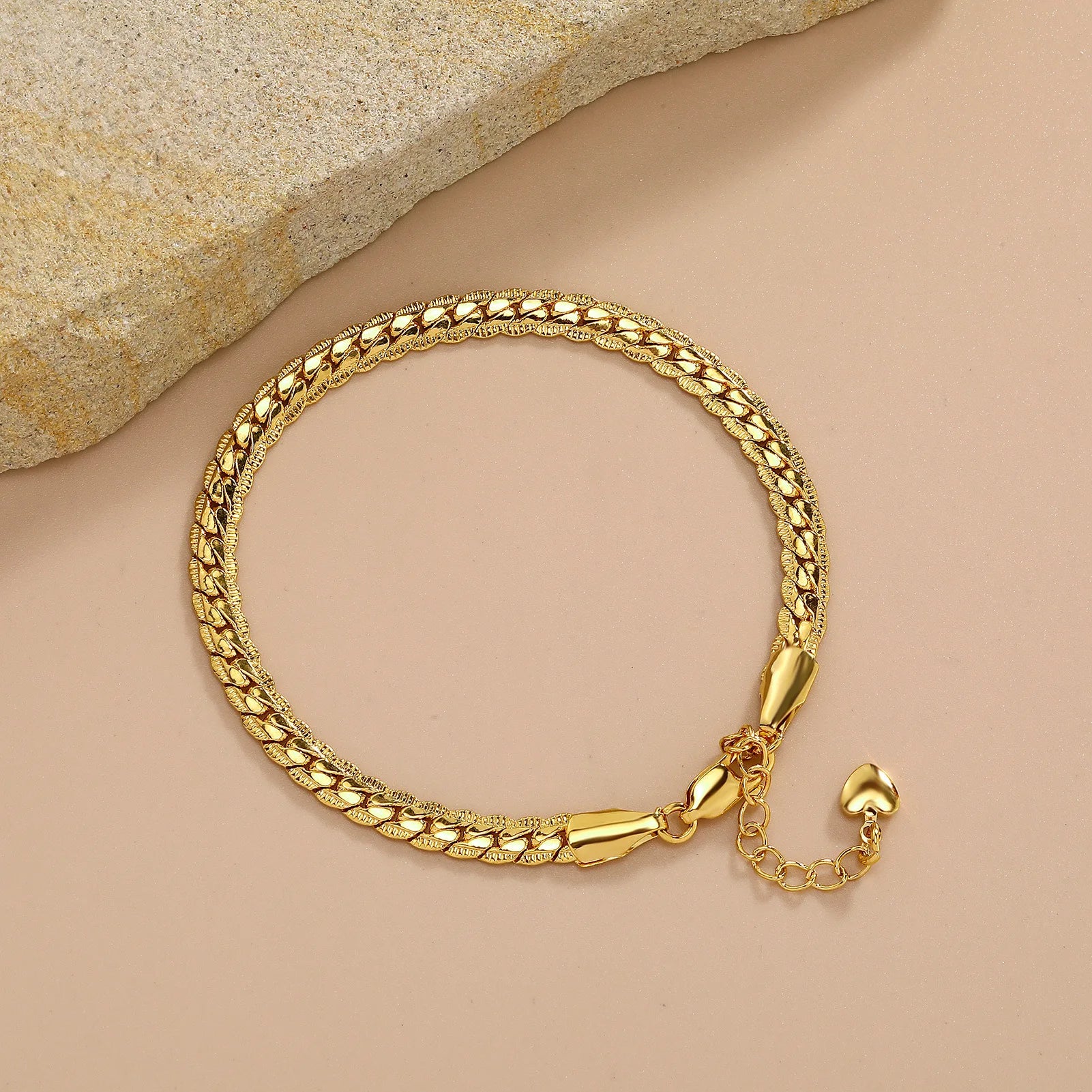 Gold Minimal Chain Bracelet Statement