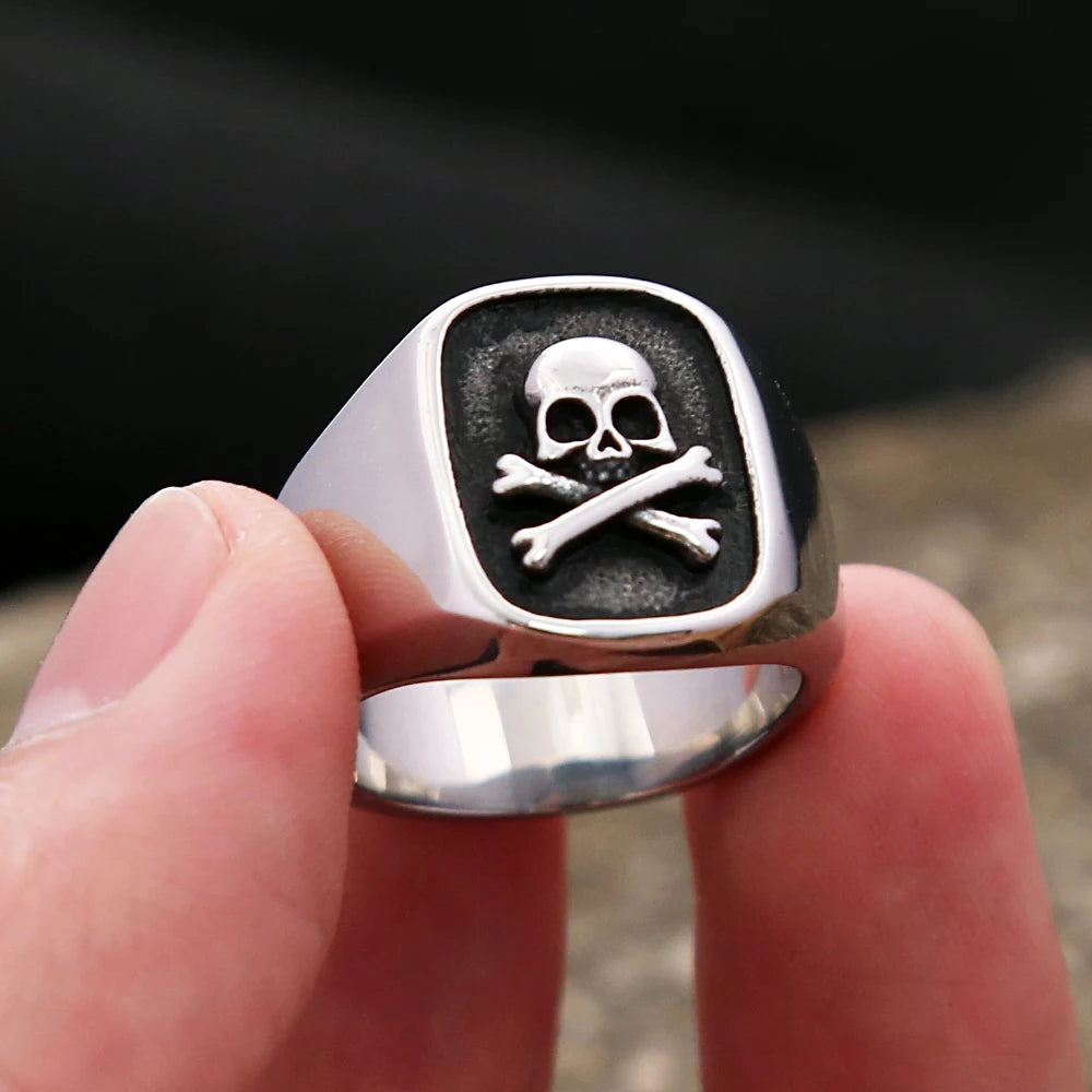 Simple Skull Biker Ring — Stainless Steel