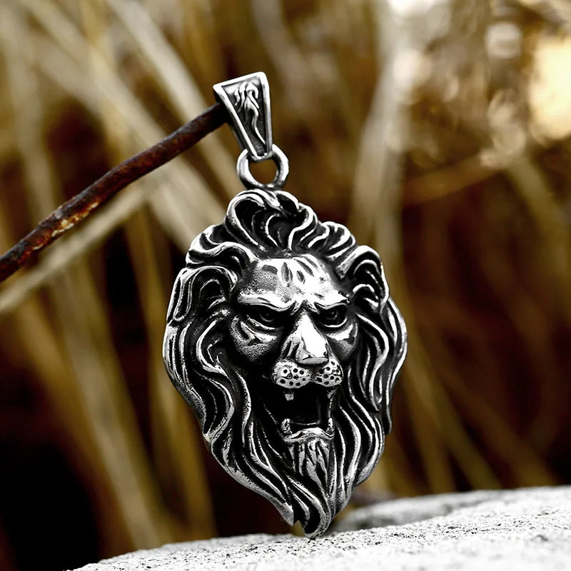 Round Lion Wolf Tiger Pendant — Stainless Steel